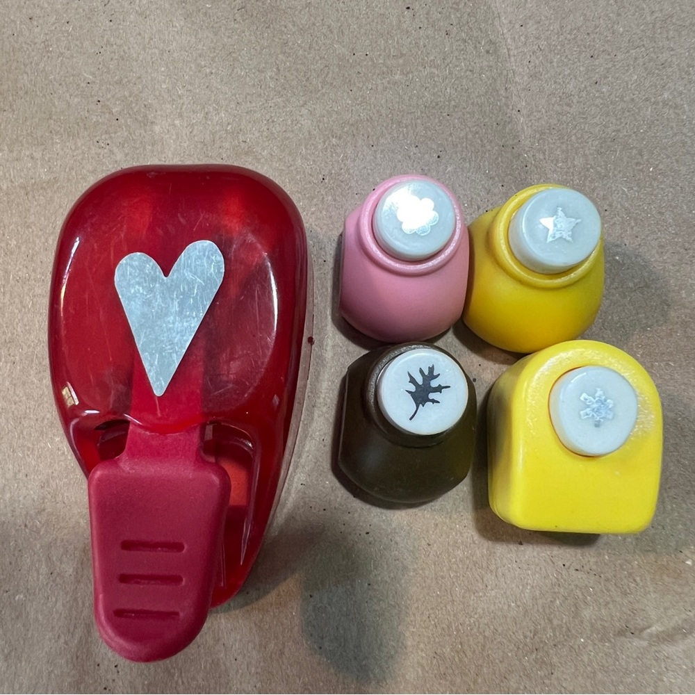 Hole Punches Lot Heart plus flower star leaf punches - Picture 1 of 5